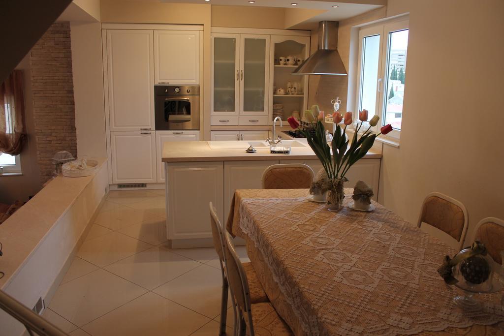 Holiday Home Sime & Cvita Сплит Екстериор снимка